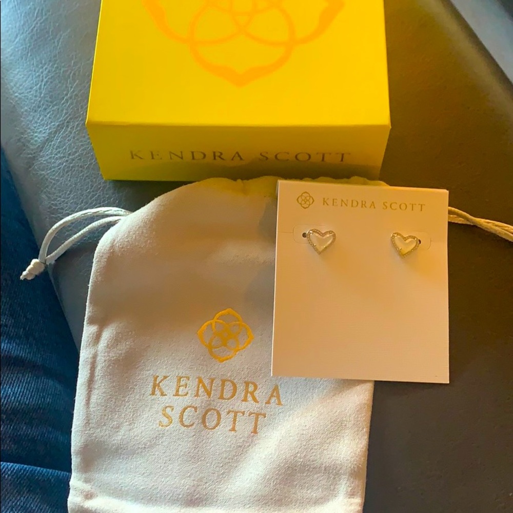 Kendra Scott Ari Heart Stud Earring Rhod Ivory MOP